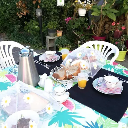 Comme Chez Soi Bed and breakfast *