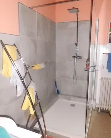 Comme Chez Soi