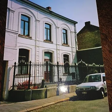 Comme Chez Soi