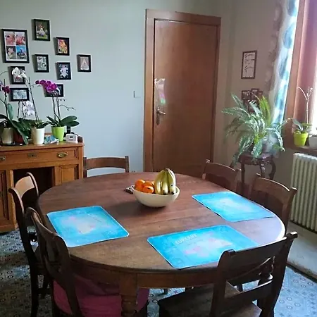 Comme Chez Soi *